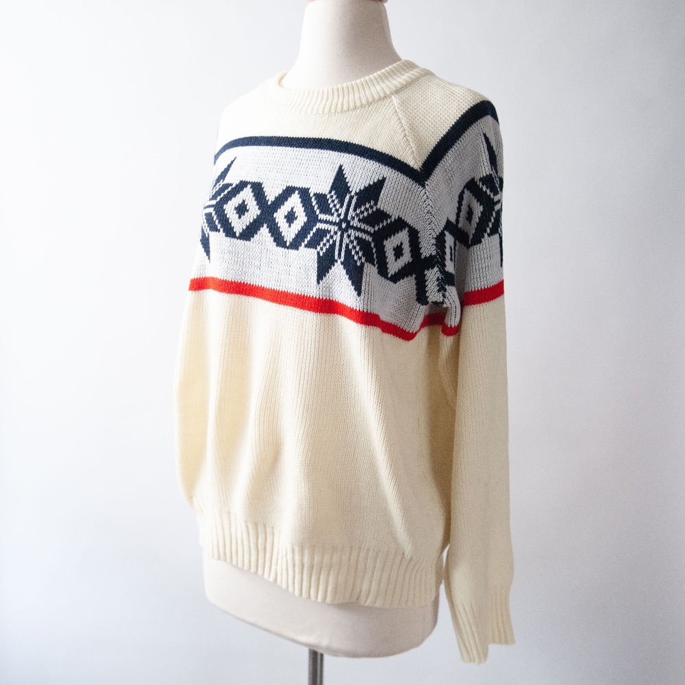 Vintage Fruit of the Loom Acrylic Knit Crew Neck Snowflake Sweater